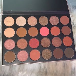 morphe 24g grand glam palette